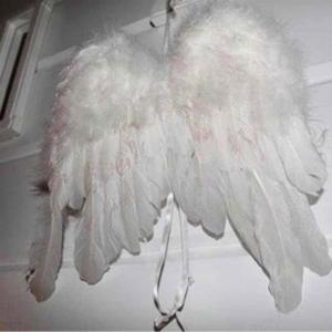 u left m (feat. plsdnthurtme_) (Explicit)