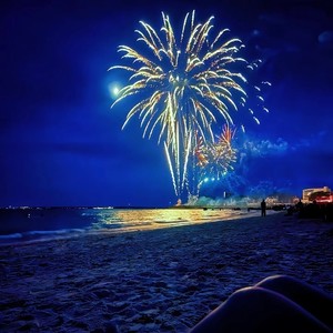 曹一阳 - 烟花易冷 (R&B版)