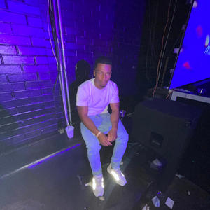 Last Hunnit (feat. OTR Zeezy) (Explicit)