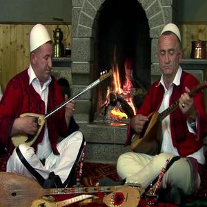 Uke Mani (feat. Hysen Dida & Rexhep Kocavi)