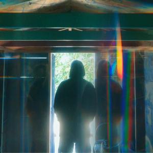 iambrxken - Fly With Me (feat. Comet Owen, iJakeJones & L1MO) (Explicit)