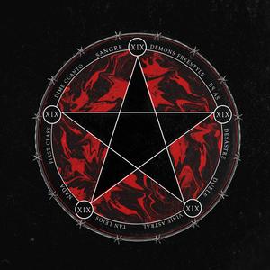 Tan Lejos(feat. Pukka & Lolah) (Explicit)