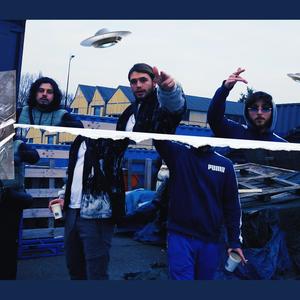 PAIRE 2 NIKE(feat. Avi, Vitiligo & 2ki) (Explicit)