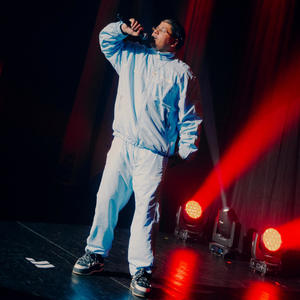 TĚŽKÝ SLOVA (Explicit)