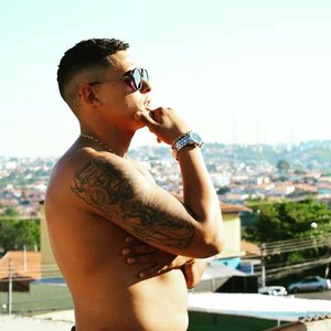 Criticar é Fácil (Explicit)