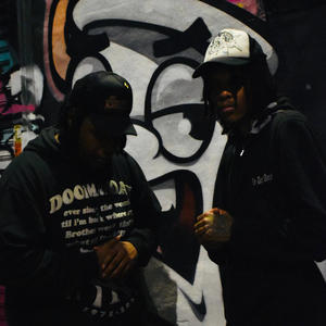 Show Girl (feat. JonnyFatz) (Explicit)