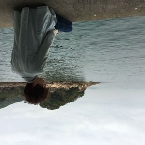 《同类》