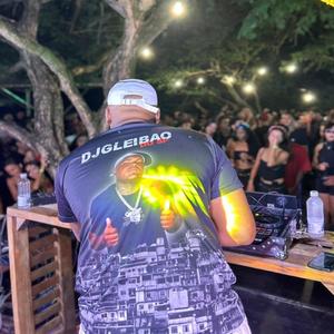 # PRA ESCUTA DE X NO PLANTÃO 002