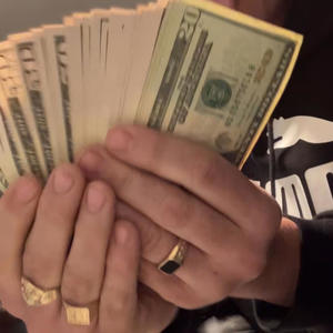 Cant give up (Explicit)