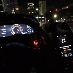 Pushin Thru (feat. Vonfetty) (Explicit)