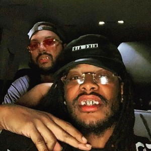 Hand 2 hand (feat. S.B) (Explicit)