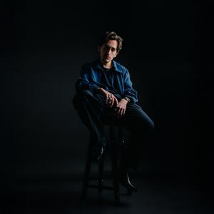 MIL RAZONES (Explicit)