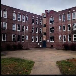 Corona Black - Fall Back (feat. Ruste Juxx) (Explicit)