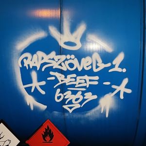 rapszöveg1 (beef|Explicit)