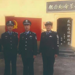 我把忠诚献给党 (伴奏)