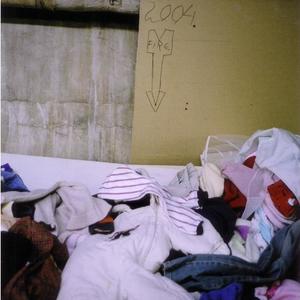 Smokes(feat. Tim Perry)