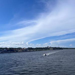 Drift Away (feat. Mr. Abbott) (Explicit)