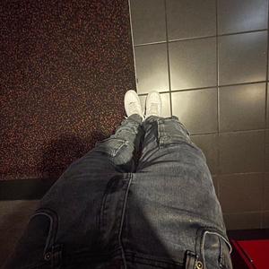 she knows (feat. YvngGuda) (Explicit)