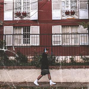 SIGUE CAMINANDO (feat. MC Ari & DJ Racso)