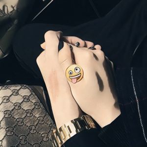 KEEP LOVE AROUND (prod by.ZIV)