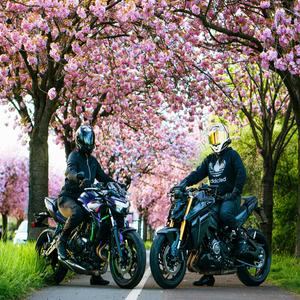 Moja moto historia 1 (Explicit)