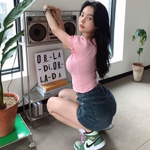 迈出家门 腾出位置 (迈腾进行曲)