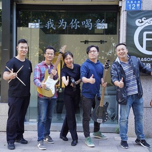 让我为你喝彩 (伴奏)