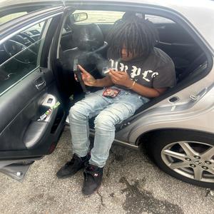 UHHN (feat. Launt5) (Explicit)