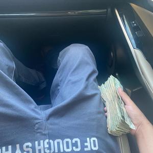 Trippin Out In Public (Explicit)