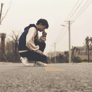 穿越山川纯音乐版