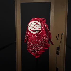 thumbs down pain (Explicit)