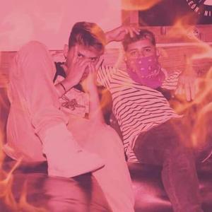 Lejos (feat. Rakielo rm) (Explicit)