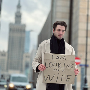 WAITING FOR U TO CALL