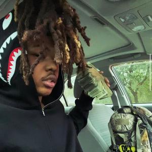 Who Told U That (feat. SiyahXO!) (Explicit)