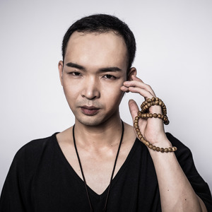 生命的尊严 (伴奏)