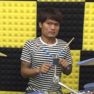 思念月亮下的妹原版伴奏