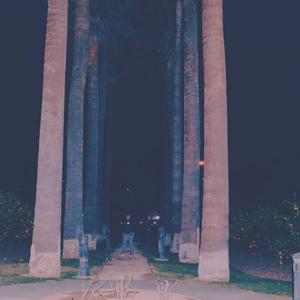 CASTRO (feat. Selemoh & CRiS) (Explicit)