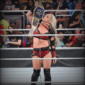 cxntrxl (feat. Yung Phantom) (Diss Track) (Explicit)