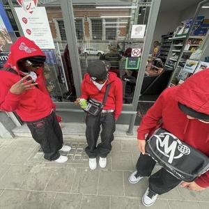 u2 (feat. plugg & lyapaxk) (Explicit)