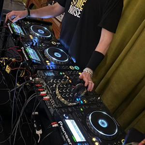 DJ CRABBY 'CRAZY THINGS'