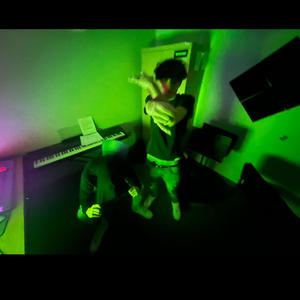 HEATING UP!! (Explicit)