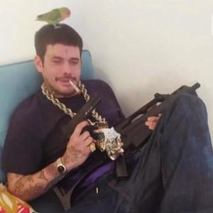 undostres (Explicit)