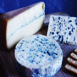 Blu Cheeze Blu'z