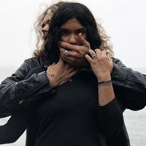 lips sealed (feat. VITAMORI)