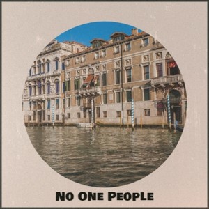 Tropical House Music in the Jungle