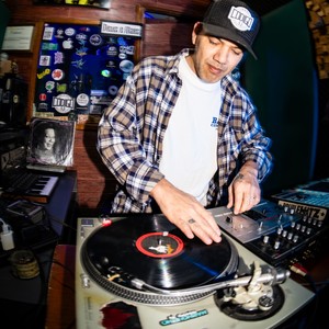 Dj Samu Aka Suguiura - Dialeto (Explicit)