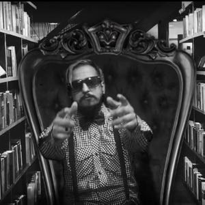 AKELA YAHAN BETHA(feat. karan) (Explicit)