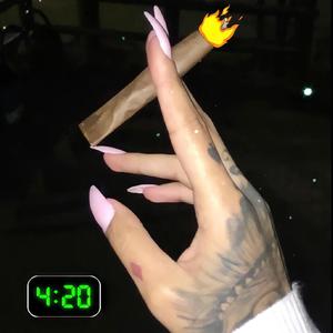 4:20 ela fuma (Explicit)