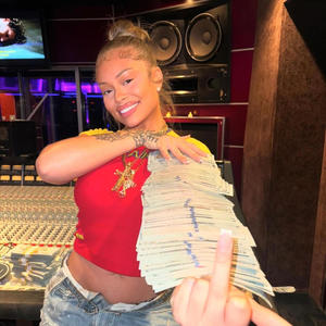 Sexy liar (feat. Woah nicko & JJCBFW) (Explicit)