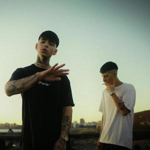 Ella se ilusiona (feat. Frizan) (Explicit)